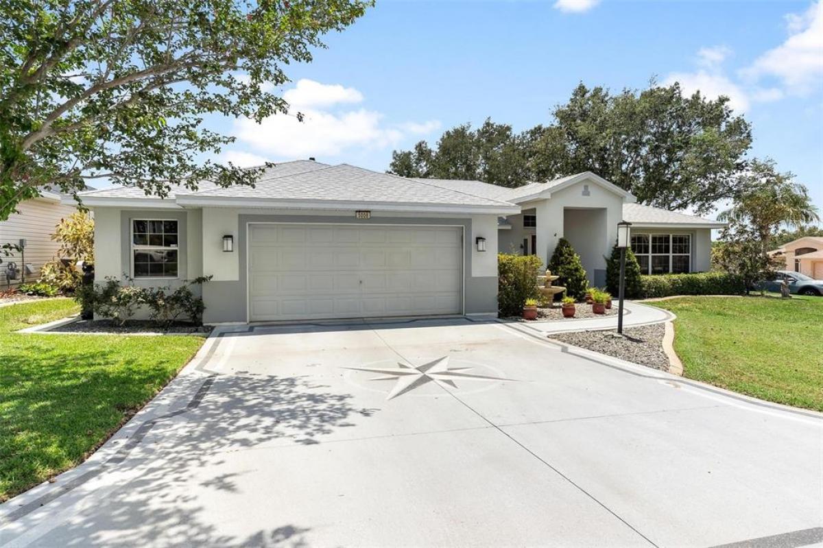 Picture of Home For Sale in Tavares, Florida, United States