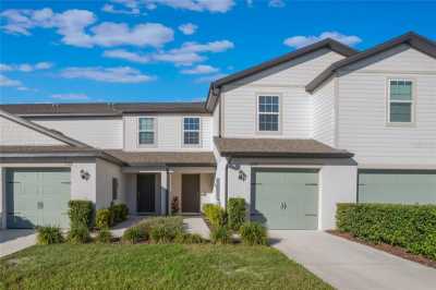 Home For Sale in Tavares, Florida