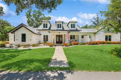 Home For Sale in Oakland, Florida