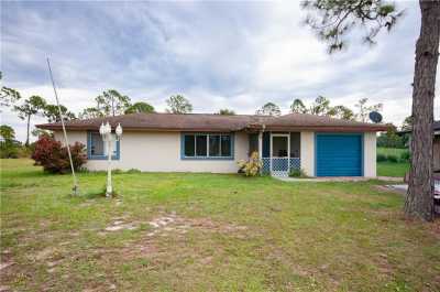 Home For Sale in Lehigh Acres, Florida