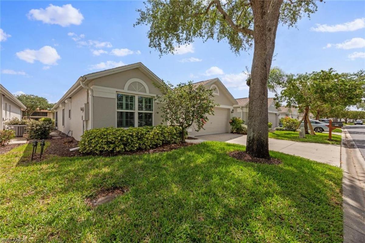 Picture of Condo For Sale in Bonita Springs, Florida, United States