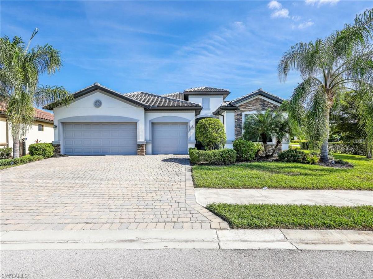 Picture of Home For Sale in Fort Myers, Florida, United States