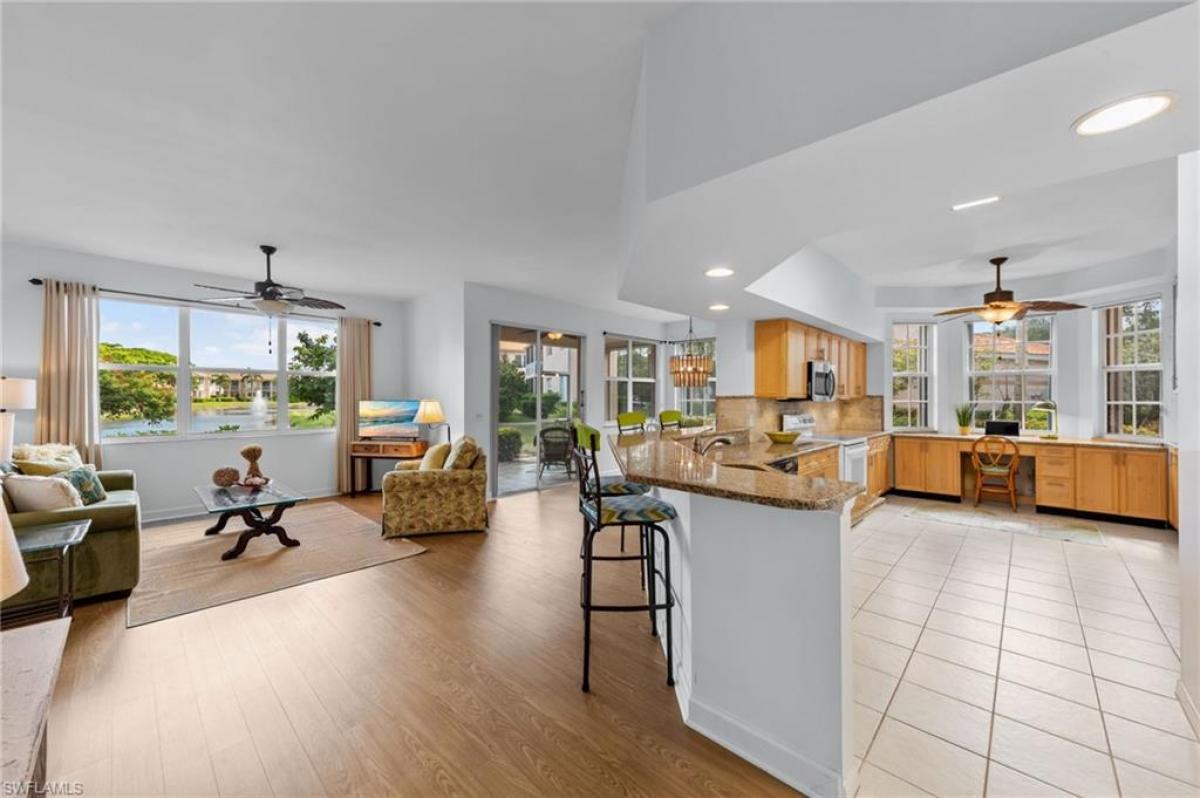 Picture of Condo For Sale in Bonita Springs, Florida, United States