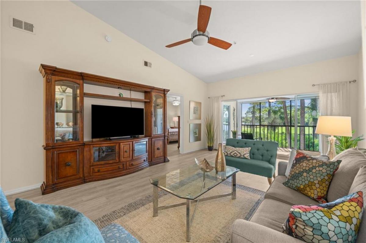 Picture of Condo For Sale in Bonita Springs, Florida, United States