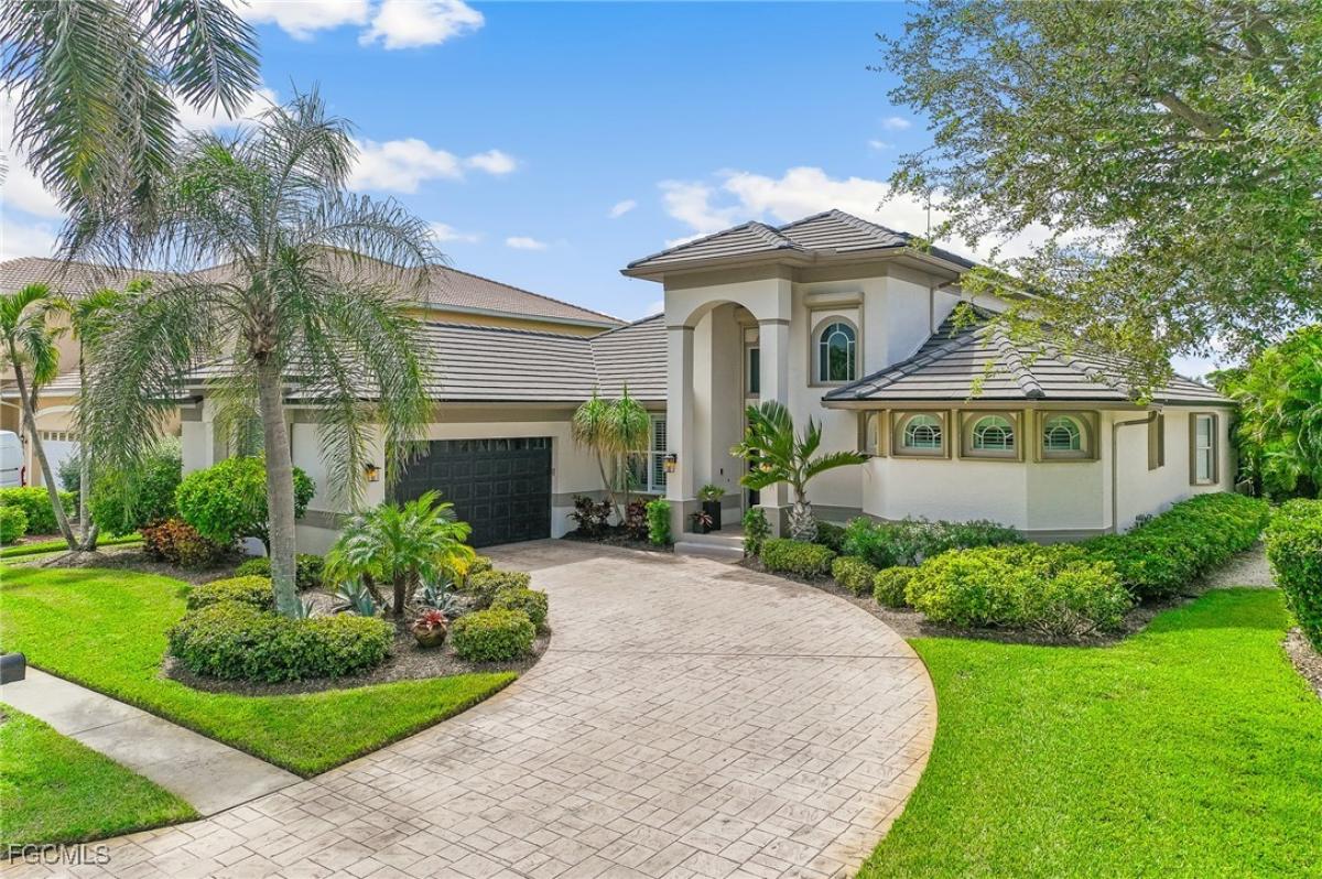 Picture of Home For Sale in Fort Myers, Florida, United States