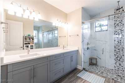 Home For Sale in Cape Coral, Florida