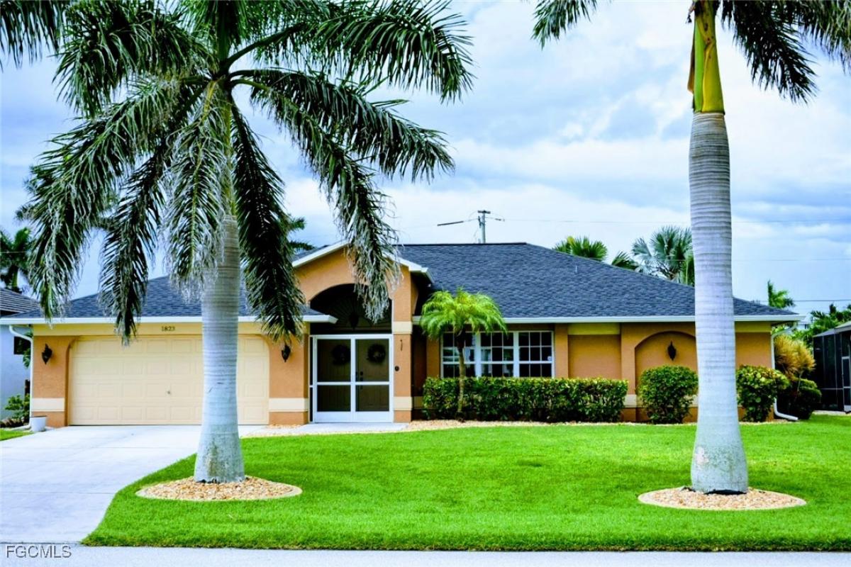 Picture of Home For Sale in Cape Coral, Florida, United States