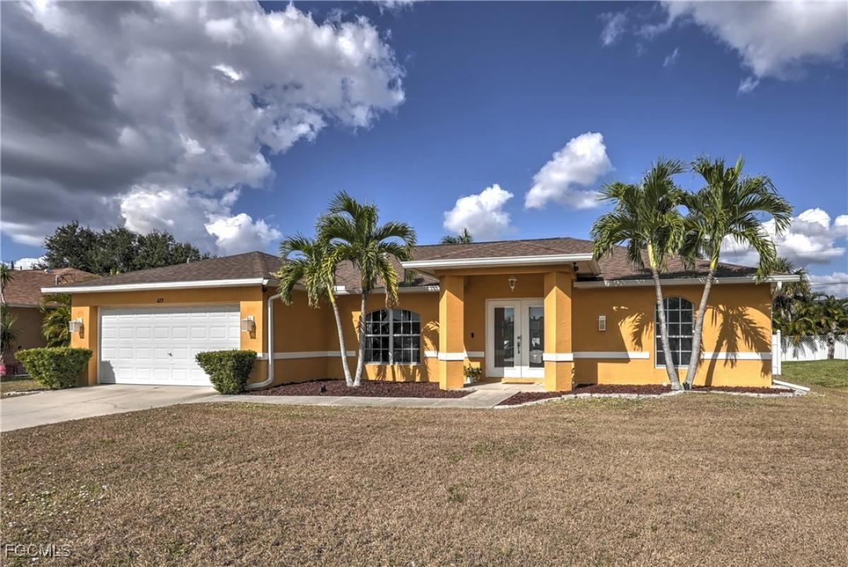 Picture of Home For Sale in Cape Coral, Florida, United States