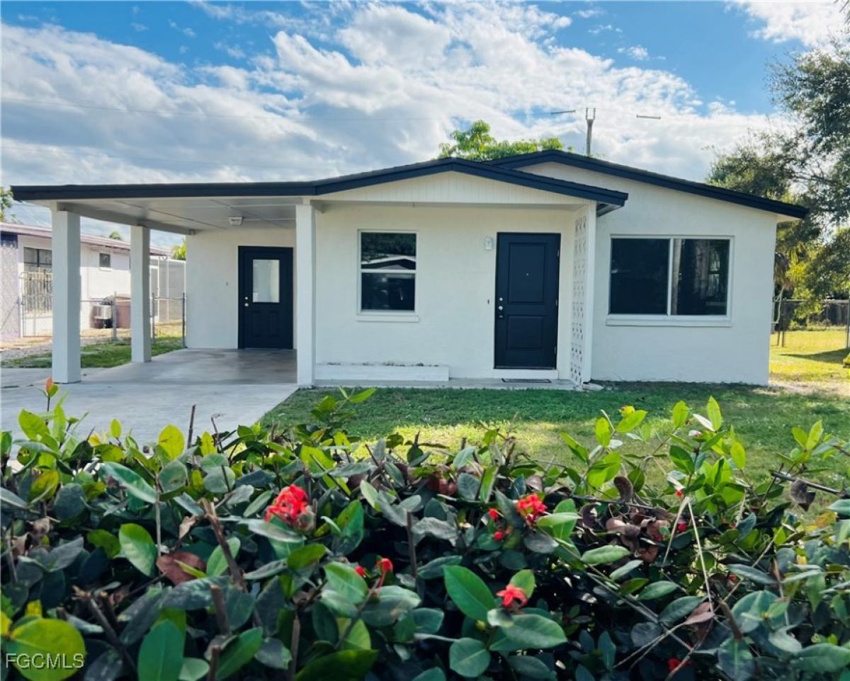 Picture of Home For Sale in Fort Myers, Florida, United States
