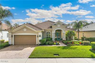 Home For Sale in Fort Myers, Florida