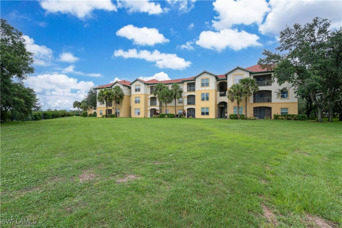 Picture of Condo For Sale in Fort Myers, Florida, United States