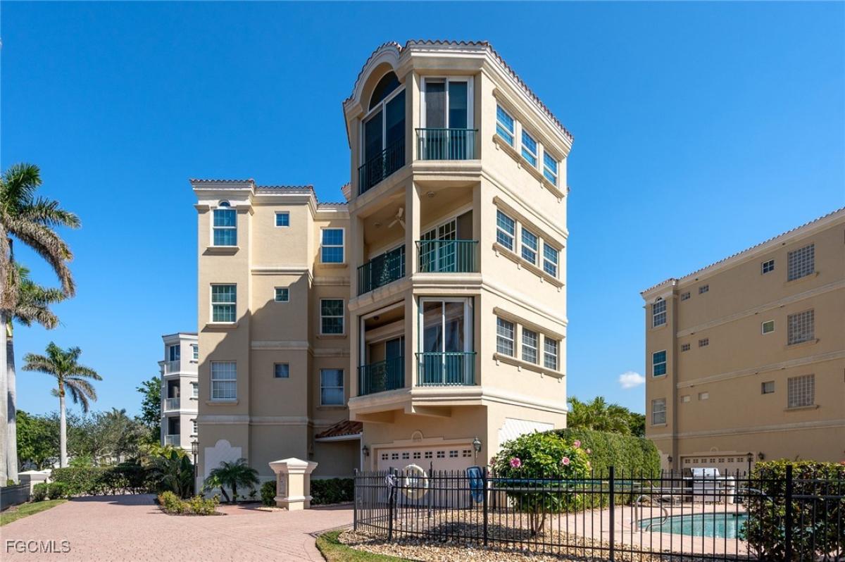 Picture of Condo For Sale in Fort Myers, Florida, United States