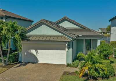 Home For Sale in Fort Myers, Florida