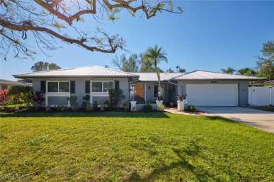 Home For Sale in Fort Myers, Florida