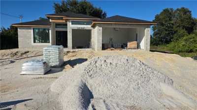 Home For Sale in Lehigh Acres, Florida