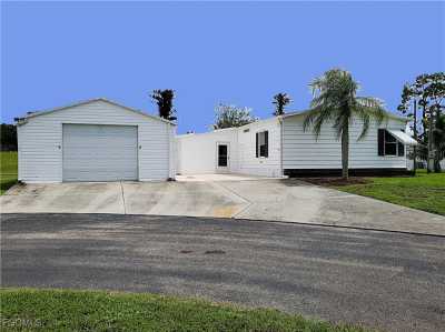 Mobile Home For Sale in