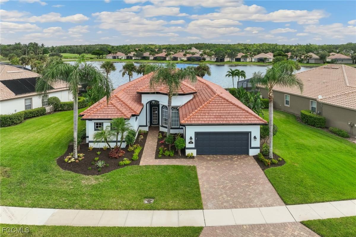 Picture of Home For Sale in Fort Myers, Florida, United States