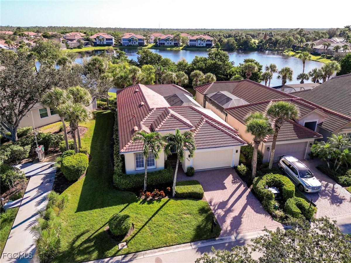 Picture of Home For Sale in Fort Myers, Florida, United States