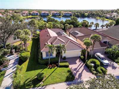 Home For Sale in Fort Myers, Florida