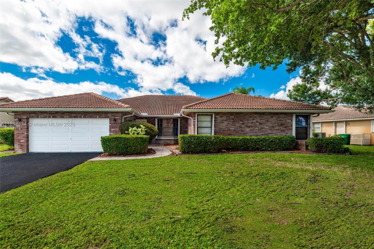 Picture of Home For Sale in Coral Springs, Florida, United States