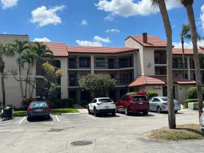 Condo For Sale in