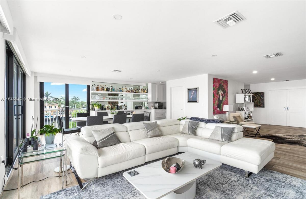 Picture of Condo For Sale in Fort Lauderdale, Florida, United States