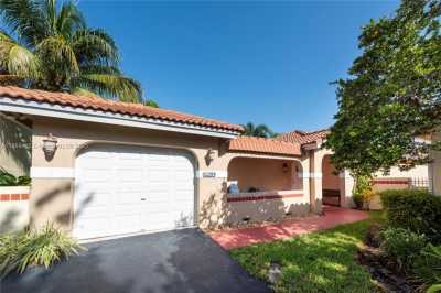 Home For Sale in Weston, Florida