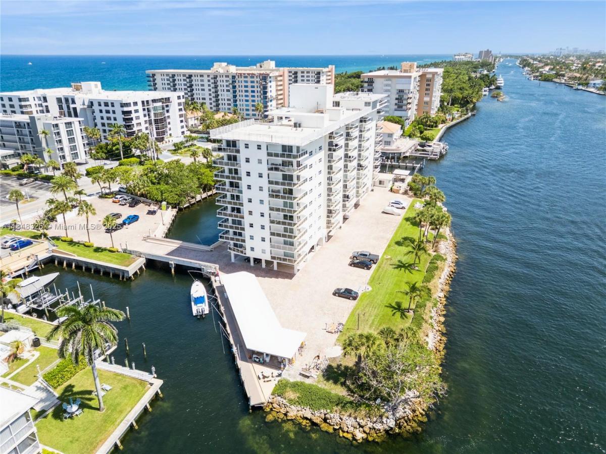 Picture of Condo For Sale in Hillsboro Beach, Florida, United States