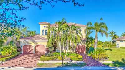 Home For Sale in Port Saint Lucie, Florida