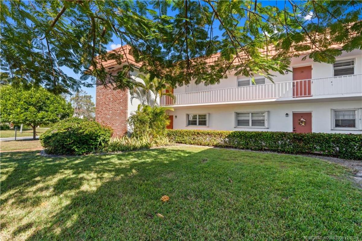 Picture of Condo For Sale in Stuart, Florida, United States