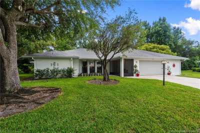 Home For Sale in Stuart, Florida