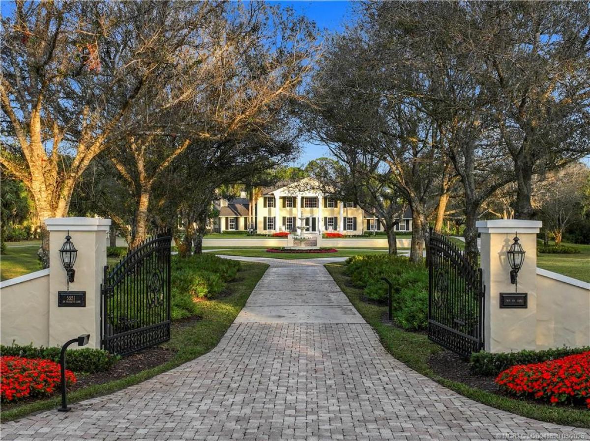 Picture of Home For Sale in Palm City, Florida, United States