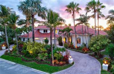 Home For Sale in Stuart, Florida