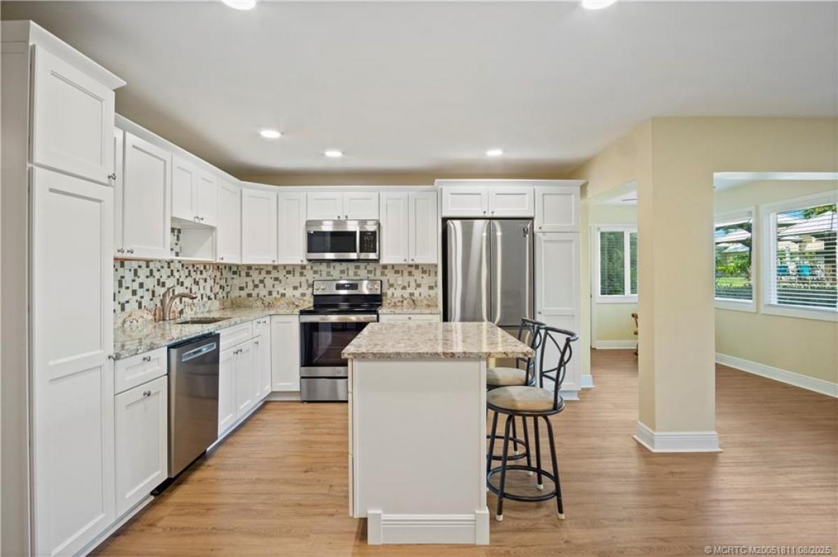 Picture of Condo For Sale in Stuart, Florida, United States