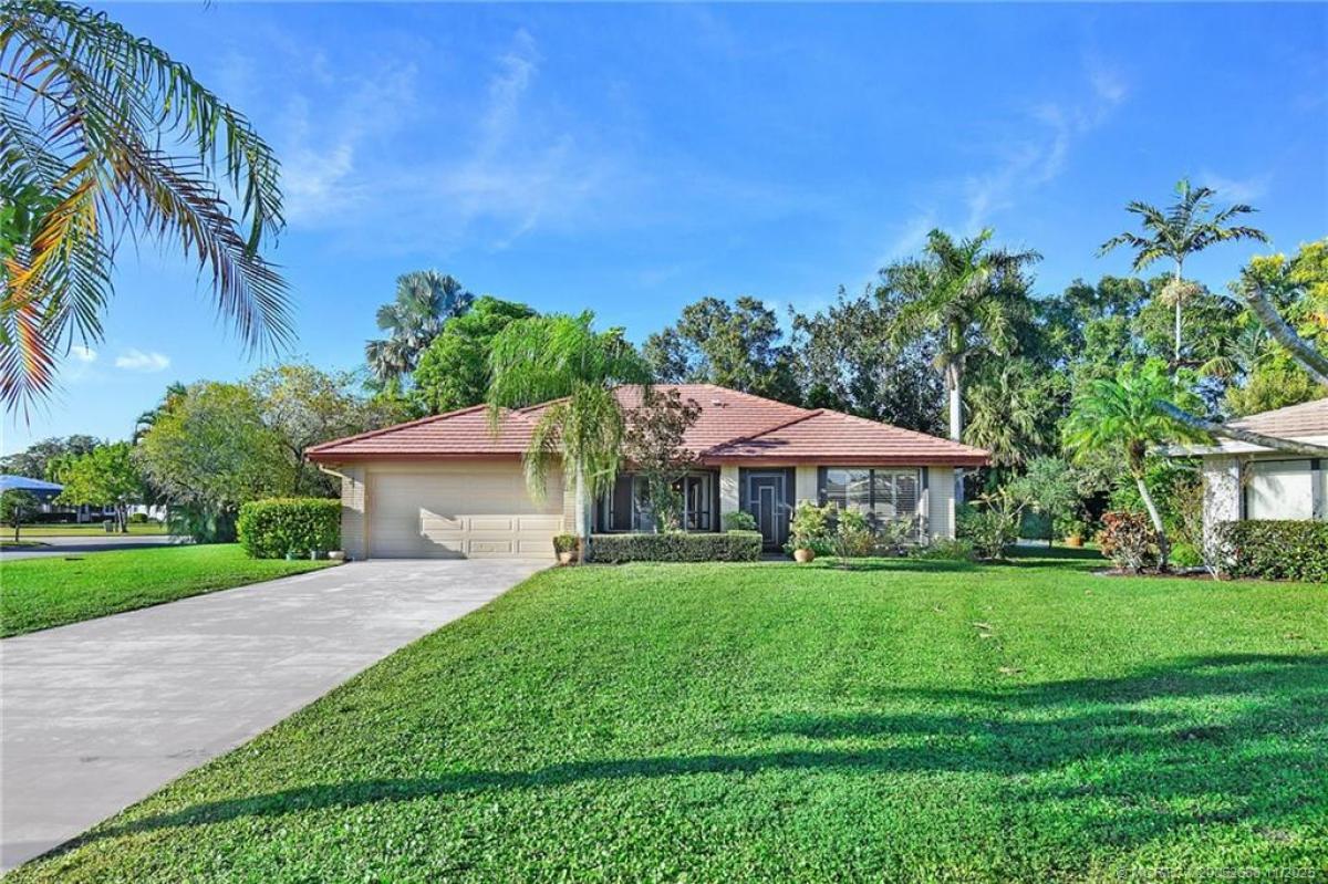 Picture of Home For Sale in Palm City, Florida, United States