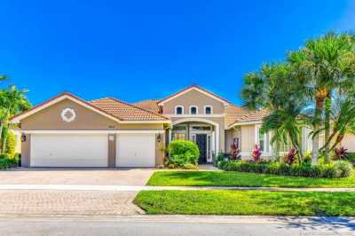 Home For Sale in Stuart, Florida