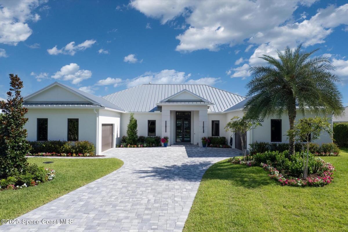 Picture of Home For Sale in Vero Beach, Florida, United States