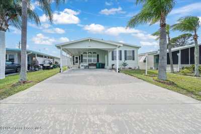 Mobile Home For Sale in Micco, Florida