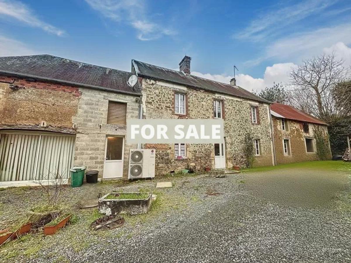 Picture of Farm For Sale in Saint Sauveur Lendelin, Manche, France