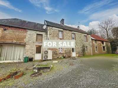 Farm For Sale in Saint Sauveur Lendelin, France