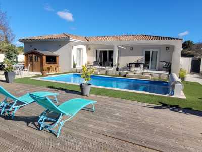 Villa For Sale in Autignac, France