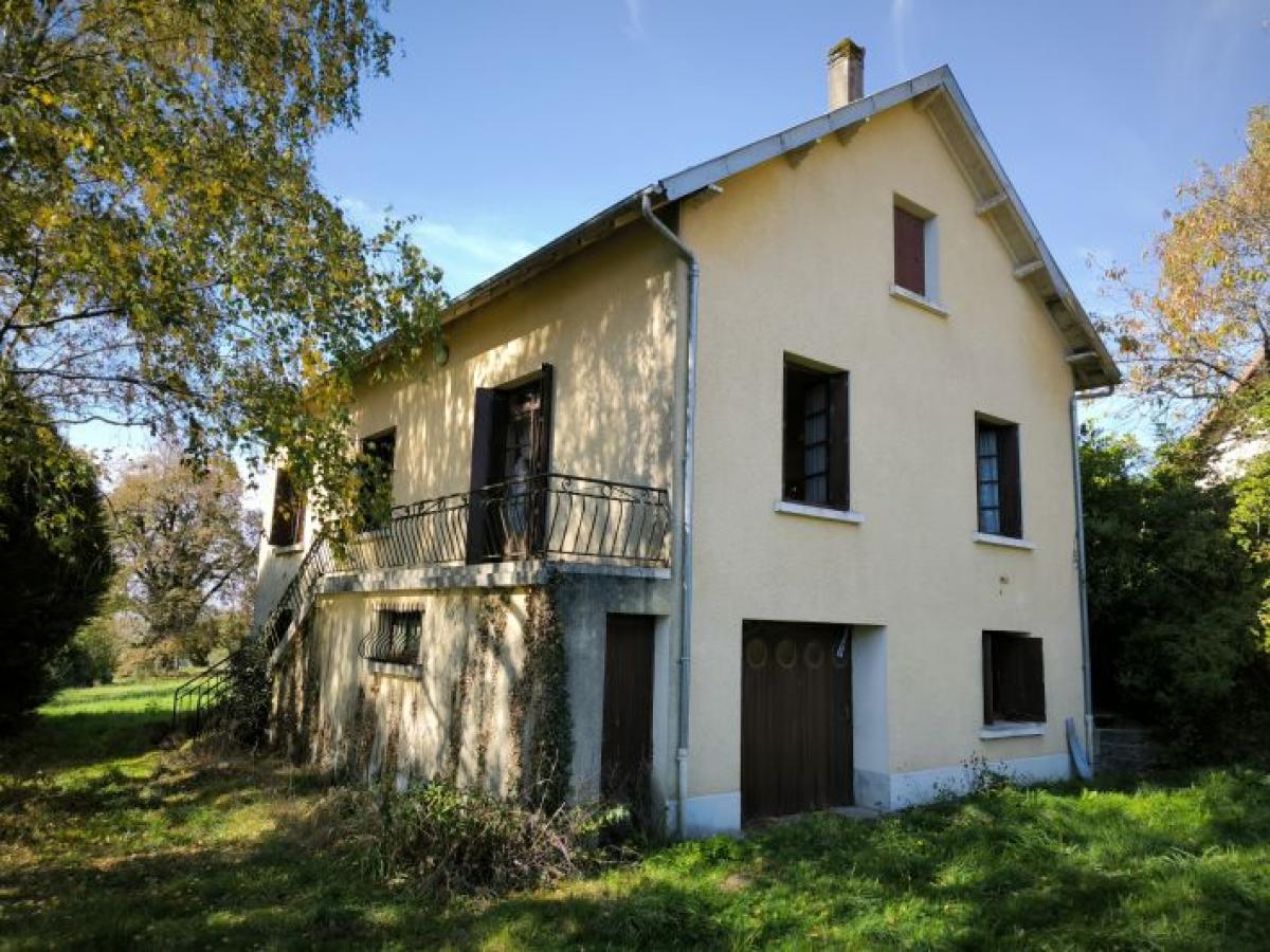 Picture of Home For Sale in Genis, Dordogne, France