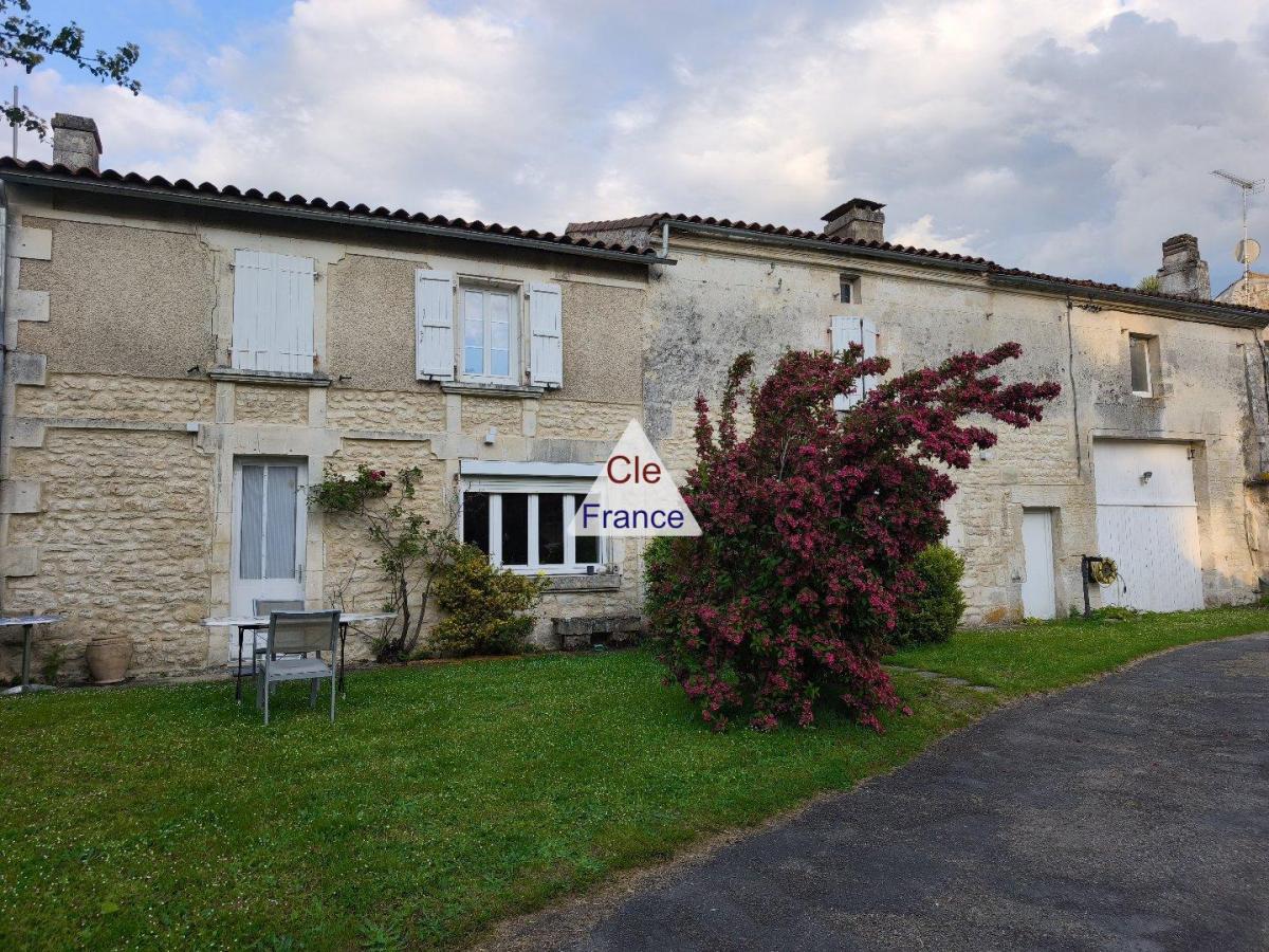 Picture of Home For Sale in Angouleme, Poitou Charentes, France