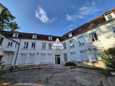 Apartment For Sale in Beauvais, France