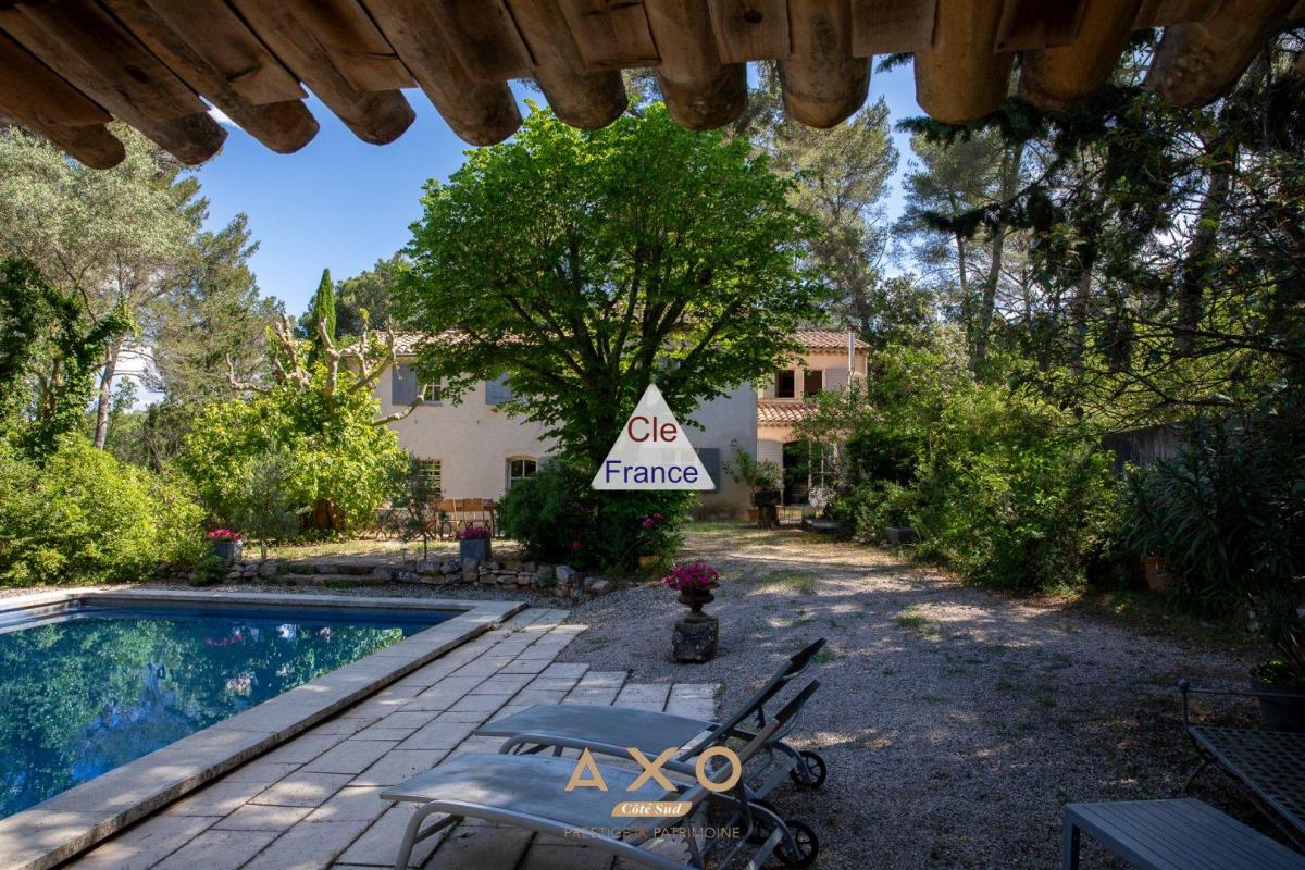 Picture of Home For Sale in Luynes, Centre, France