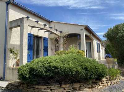 Villa For Sale in Autignac, France