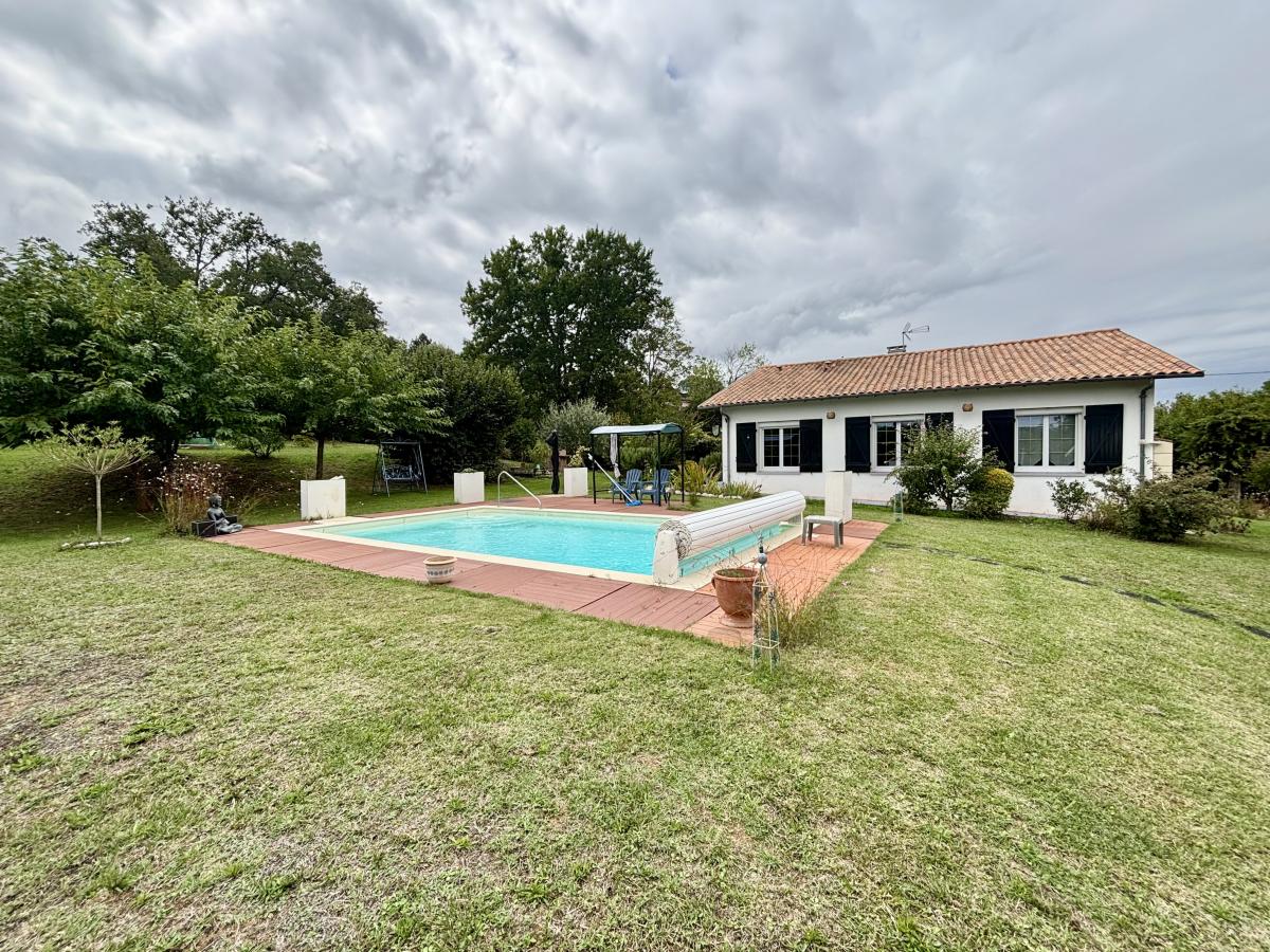 Picture of Home For Sale in Pujols, Lot Et Garonne, France