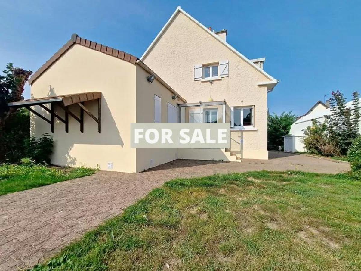 Picture of Home For Sale in Courseulles Sur Mer, Calvados, France