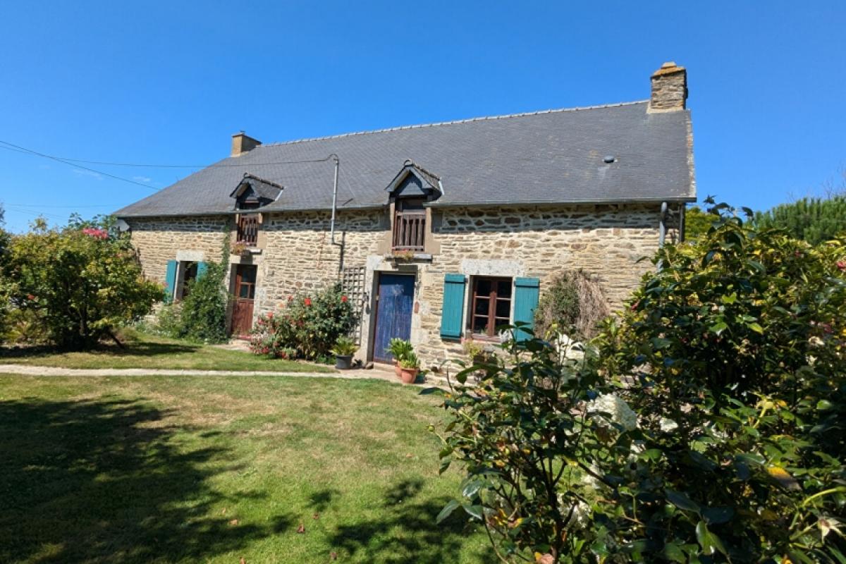Picture of Home For Sale in Plumieux, Cotes D'Armor, France