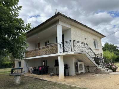 Home For Sale in Eymet, France